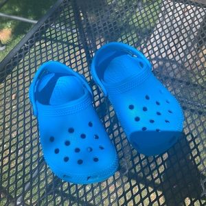 Toddler crocs